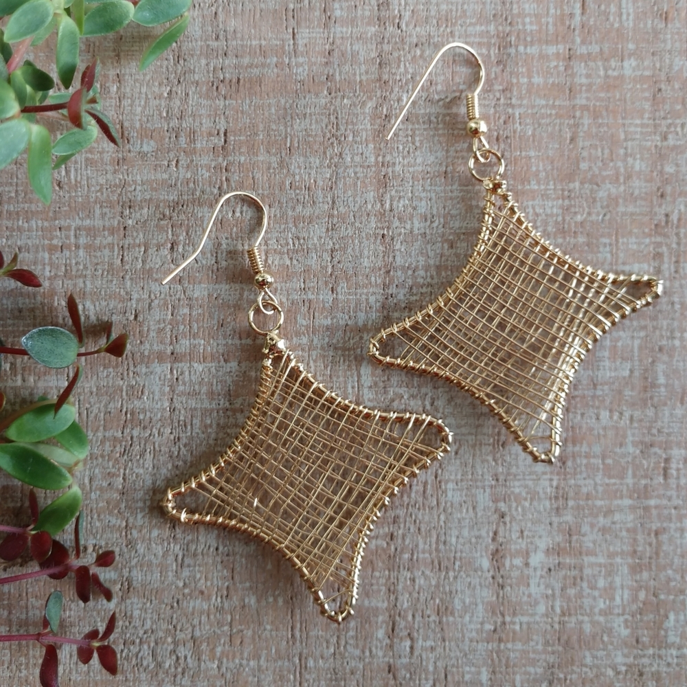 Square Wire Gold Dangle Earrings - image 1